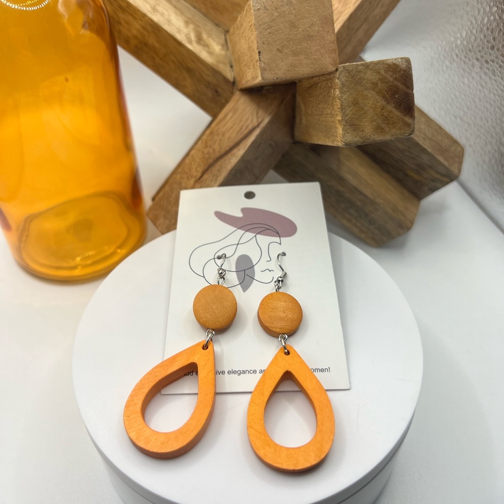 Elegant‎ Wooden Dangle Earrings NEW